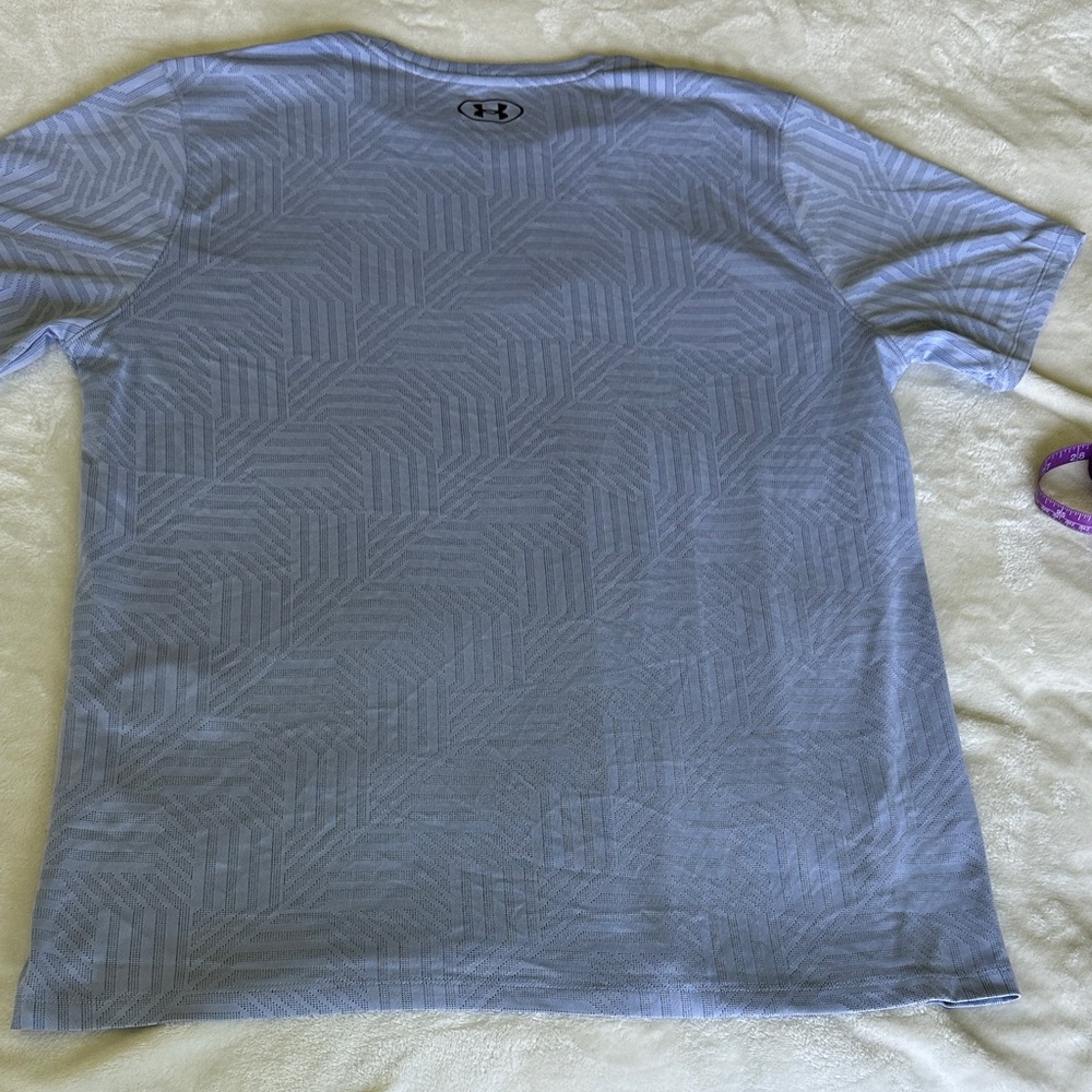 Under Armour Men's Light Blue Tee - Picture 6 of 6
